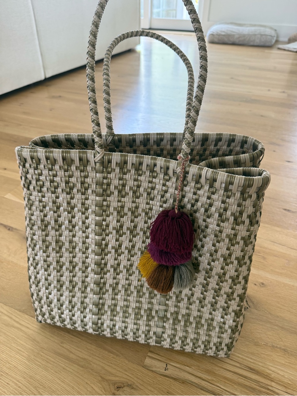 Woven Tote Bag with Tassel - Olive & Cream